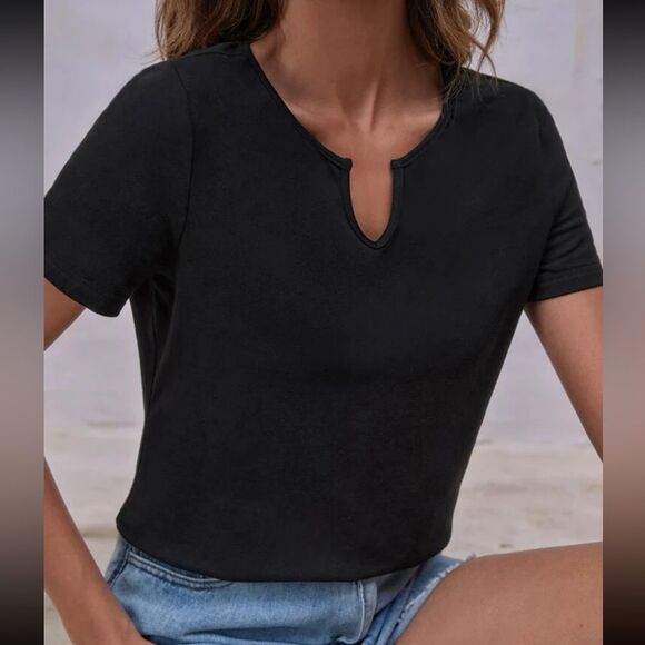 SHEIN Solid Black Notched Collar Tee Size Small - Picture 1 of 6